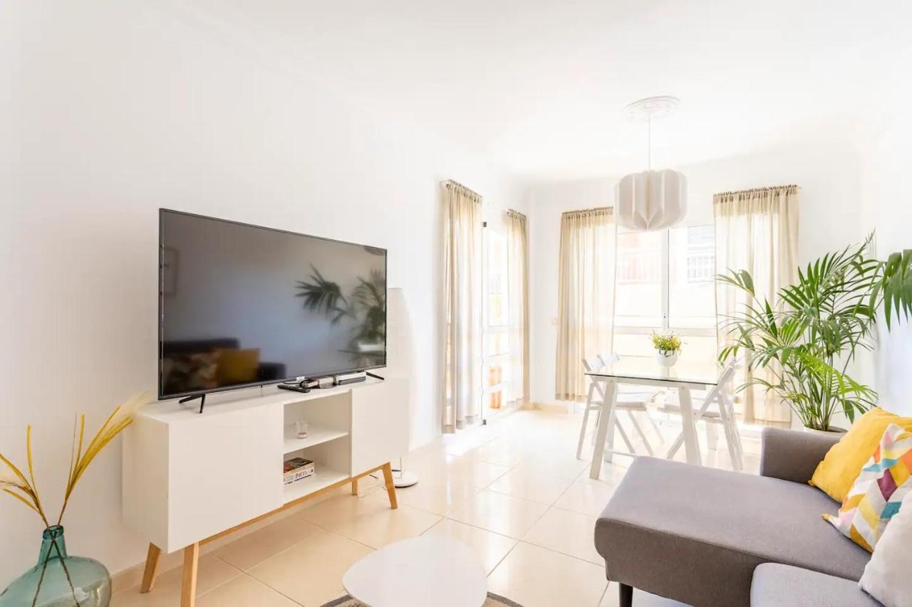 Amplio Y Comodo Apartamento En Callao Salvaje. Luaran gambar