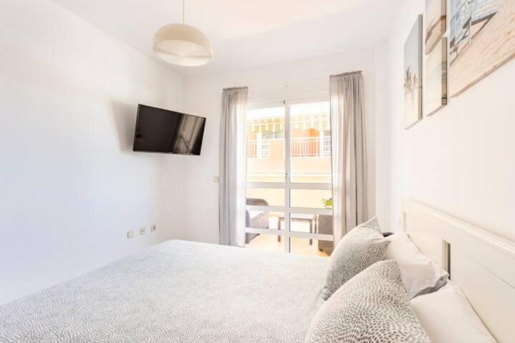 Amplio Y Comodo Apartamento En Callao Salvaje. Luaran gambar
